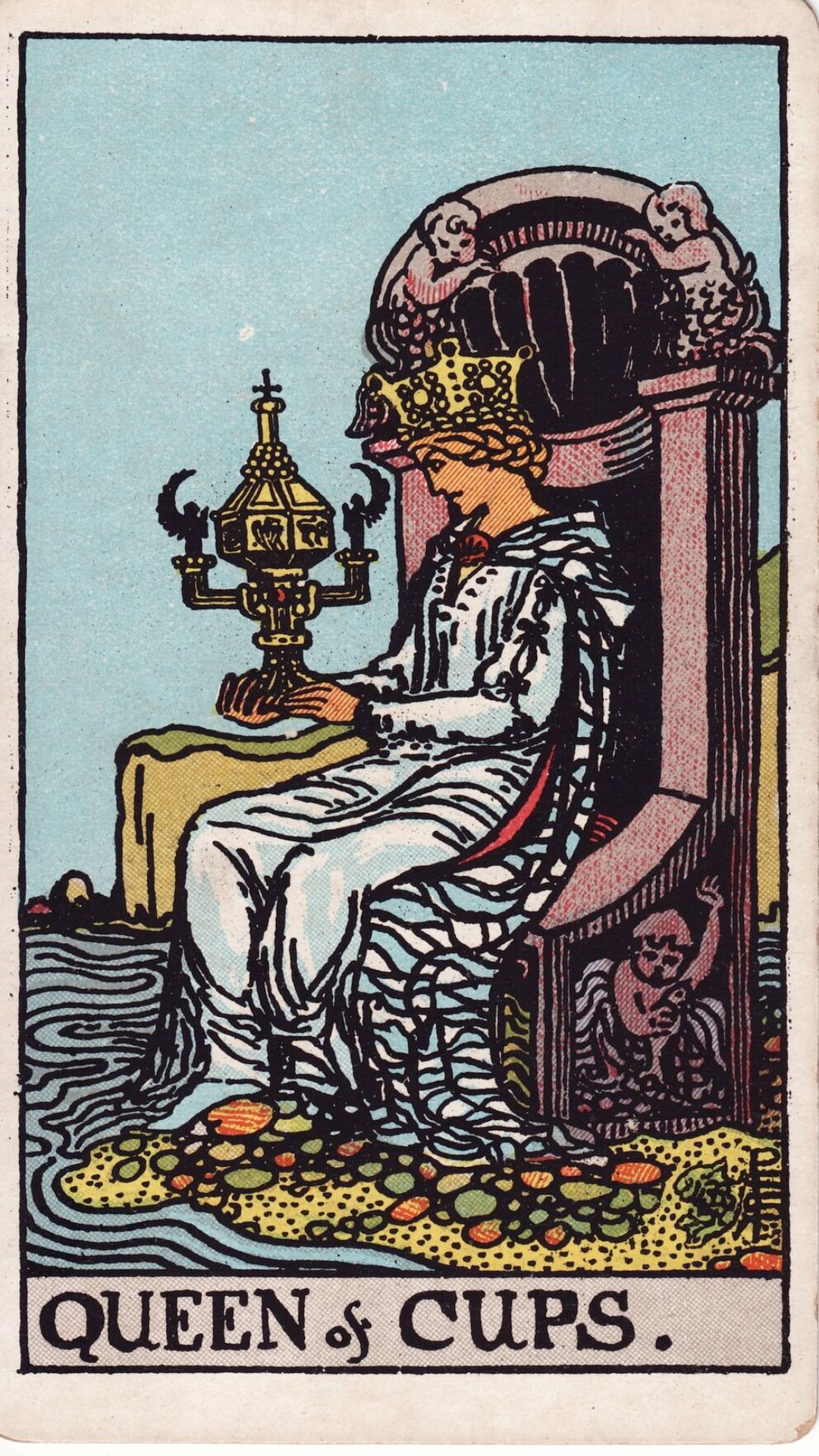 Tarotkortet Drottning i Bägare